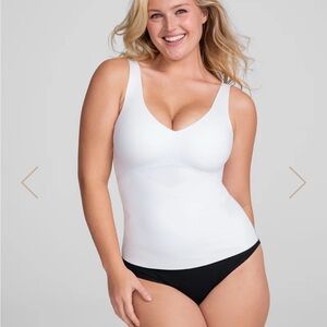 Honey Live Lift Wear Cami.  Wide straps size XL